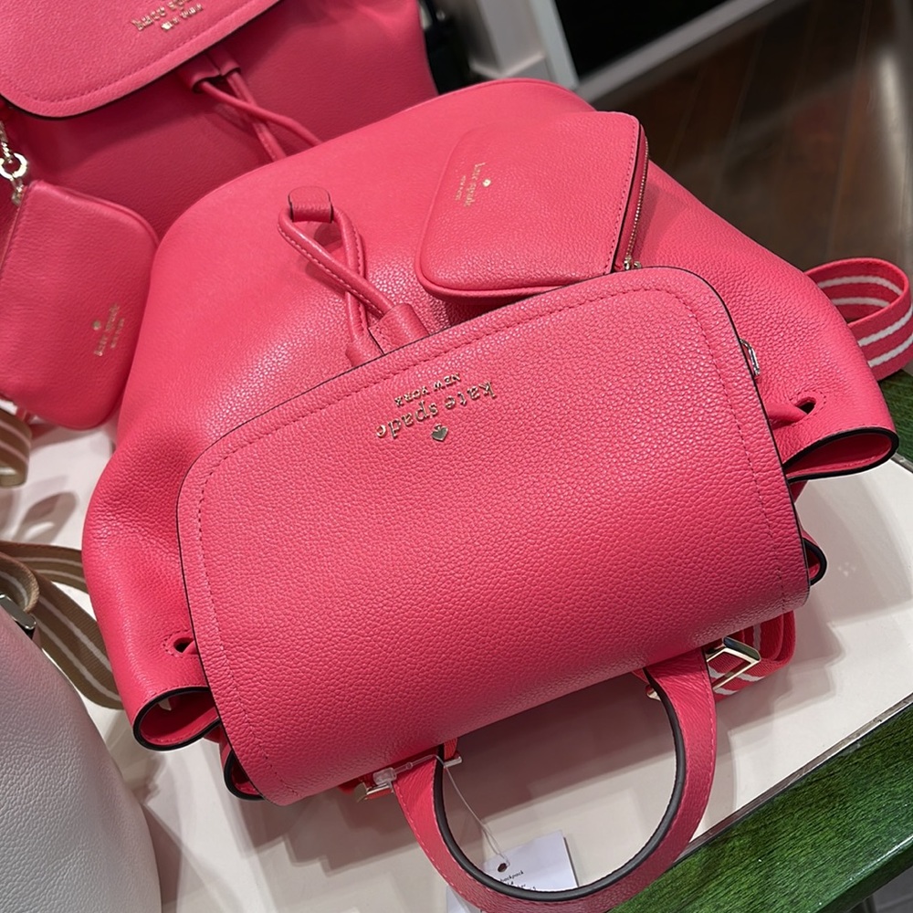 Kate Spade Rosie Medium Flap Backpack 
K8714 pebbled leather Pink Pepper
NWT - Picture 9 of 16